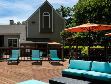 Poolside Seating at Eagle Ridge luxury apartment homes in Birmingham, AL