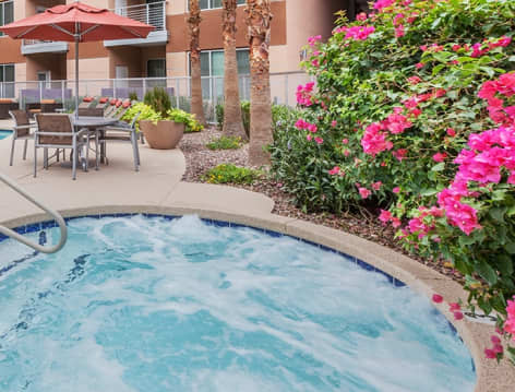 Hot Tub at Skysong luxury apartment homes in Phoenix, AZ