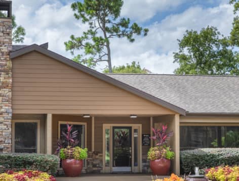 Exterior Club House at Lakeside Apartments luxury apartment homes in Jacksonville, FL