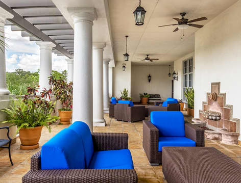 Patio at MAA Town Park luxury apartment homes in Lake Mary, FL