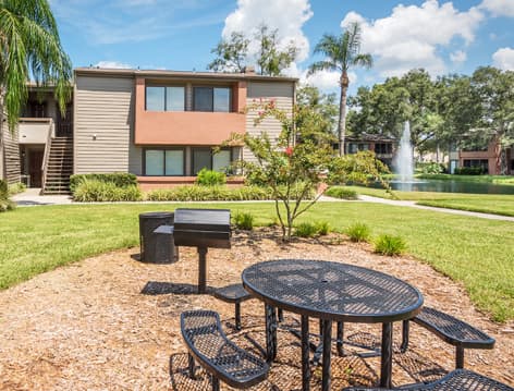 Grill at Belmere luxury apartment homes in Tampa, FL