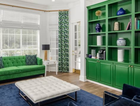 Clubhouse at MAA Bay View luxury apartment homes in Tampa, FL