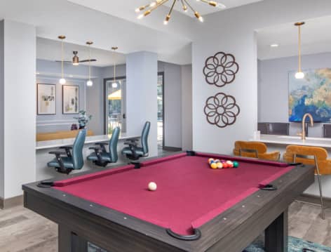 Resident Lounge at MAA Harbour Island luxury apartment homes in Tampa, FL