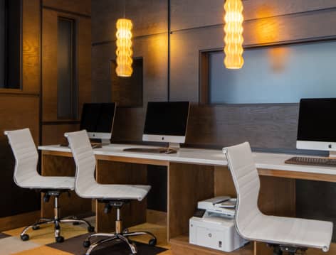 Business Center at MAA SoHo Square luxury apartment homes in Tampa, FL