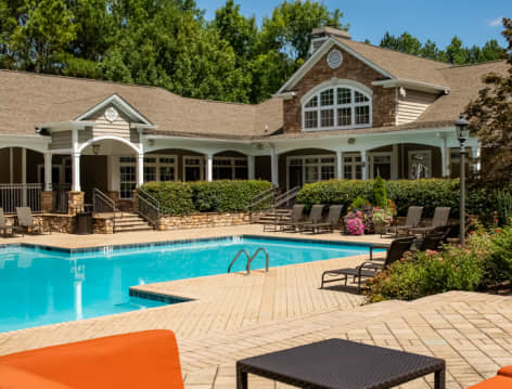 Outdoor swimming pool at MAA Barrett Creek Luxury apartment homes in Atlanta, GA