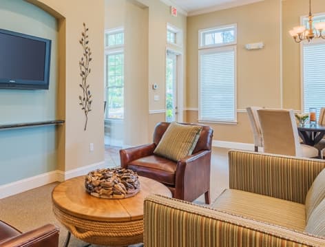 Clubhouse 2 at Colonial Grand at Huntersville luxury apartment homes in Charlotte, NC