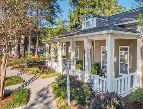 Building Exterior at Farmington Village luxury apartment homes in Summerville, SC