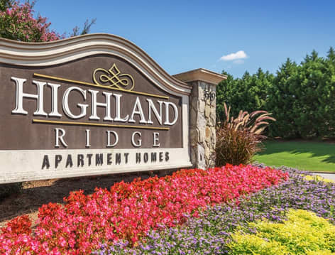 Signage at Highland Ridge luxury apartment homes in Taylors, SC