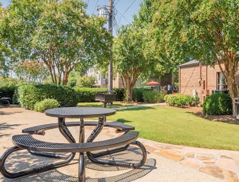 Grill Area at Hidden Creek luxury apartment homes in Chattanooga, TN