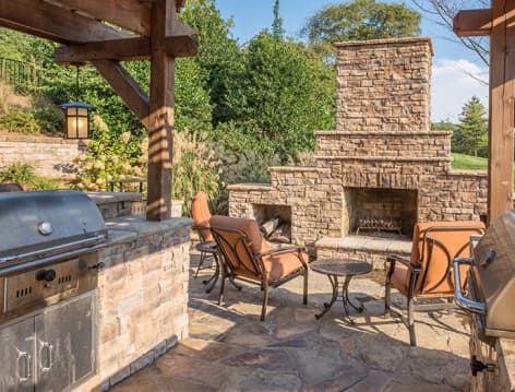 Grill and Firepit at Brentwood Downs luxury apartment homes in Nashville, TN
