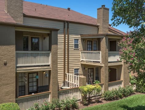Exterior 7 at Balcones Woods luxury apartment homes in Austin, TX