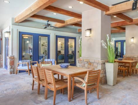Outdoor Entertaining at MAA West Austin luxury apartment homes in Austin, TX