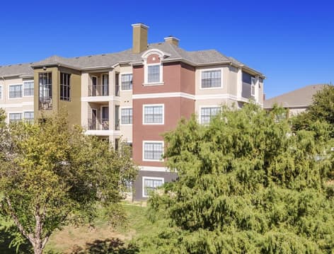 Exterior at Colonial Village at Oak Bend luxury apartment homes in Dallas, TX