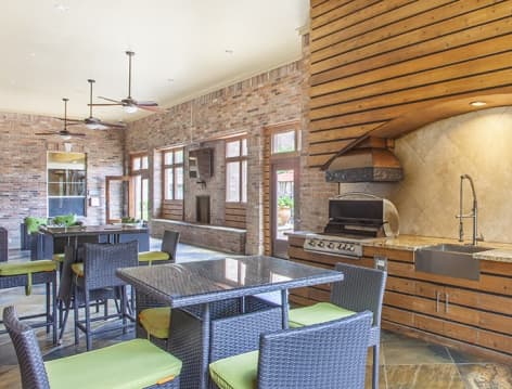 Lanai 2 at Grand Cypress luxury apartment homes in Houston, TX