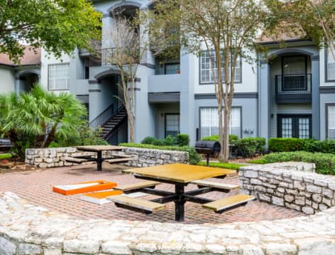 Outdoor grill area at Ranchstone luxury apartment homes in Houston, TX