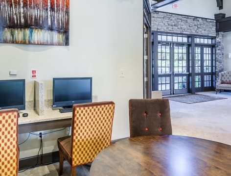 Business center at Hamptons at Hunton Park luxury apartment homes in Richmond, VA