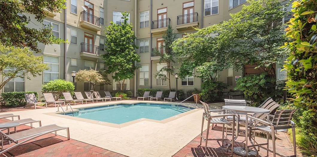 Pool at MAA Gateway luxury apartment homes in Charlotte, NC