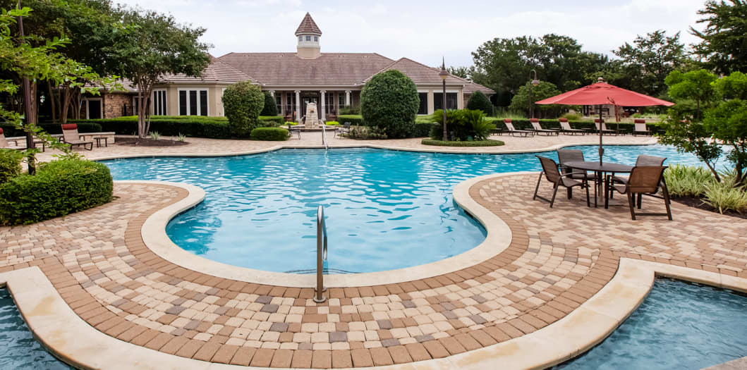 Pool at maa cedar park luxury apartment homes in Cedar Park, TX