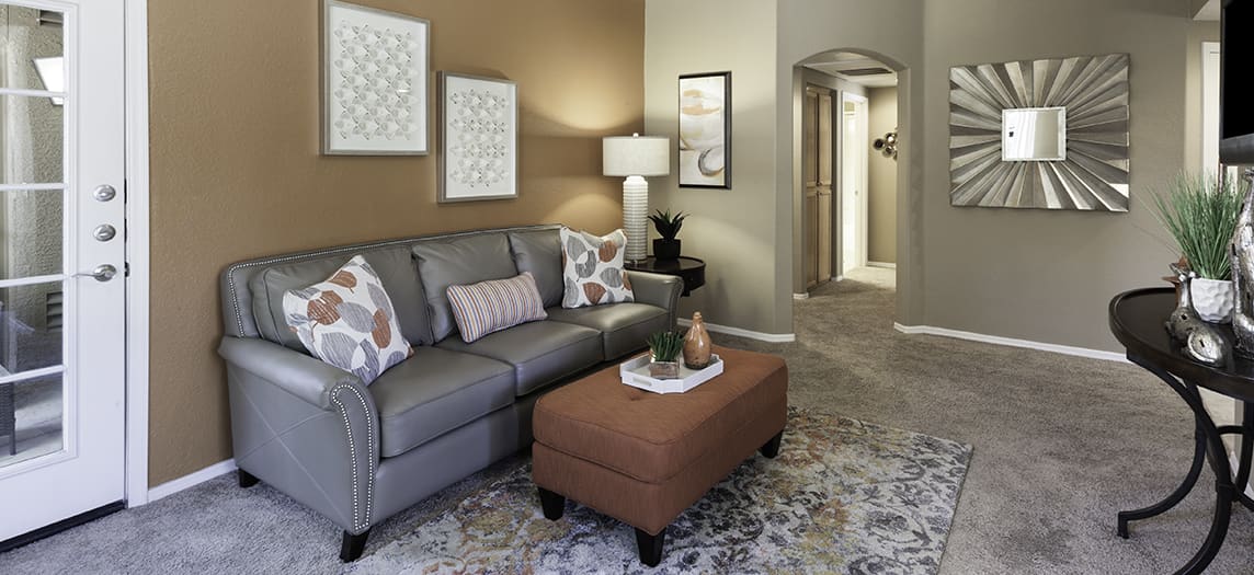 Colonial Grand At Scottsdale Luxury Apartments In Scottsdale Az