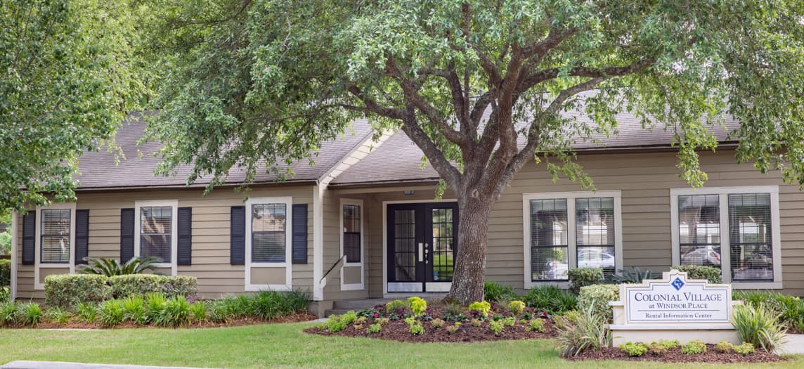 Colonial Village At Windsor Place Luxury Apartments For Rent In