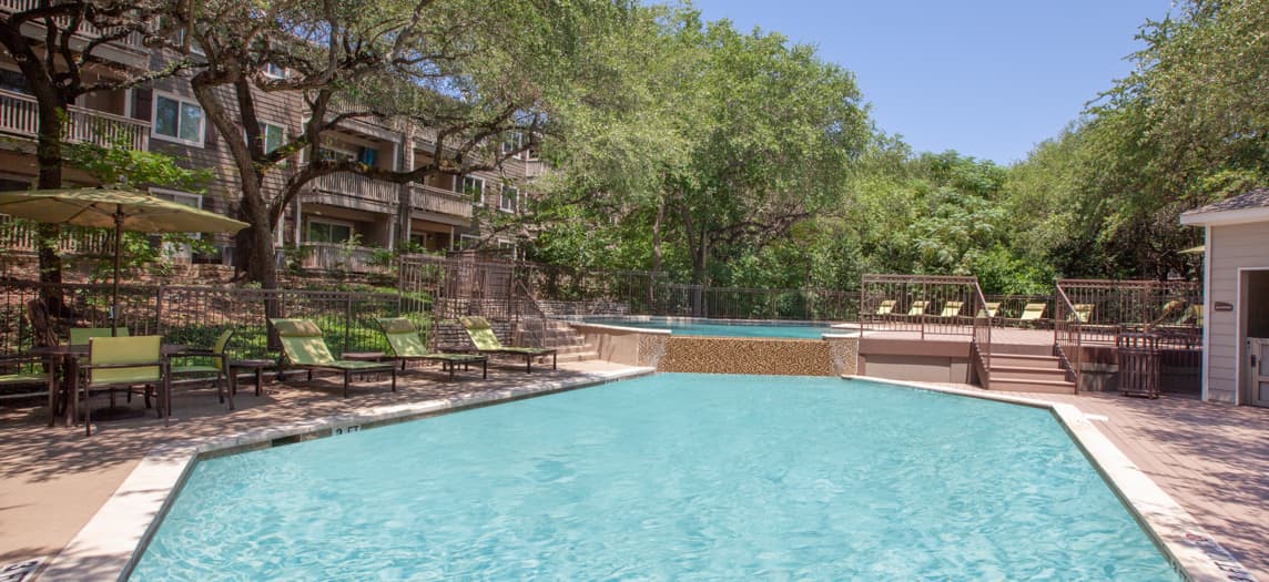 Woods on Barton Skyway Luxury Apartments in Austin, TX MAA