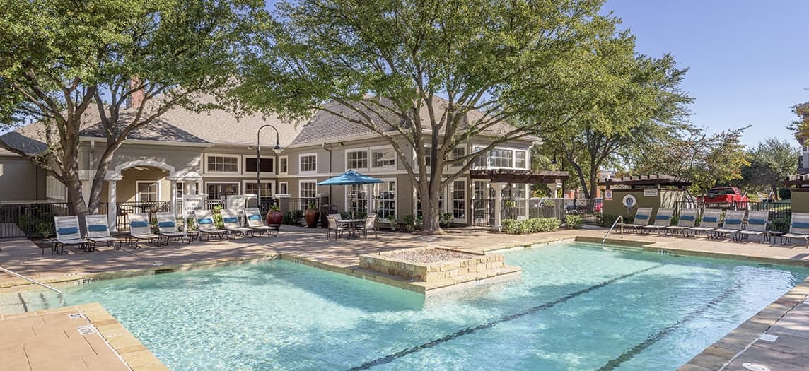 Luxury Apartments Irving Tx Colonial Grand At Valley Ranch