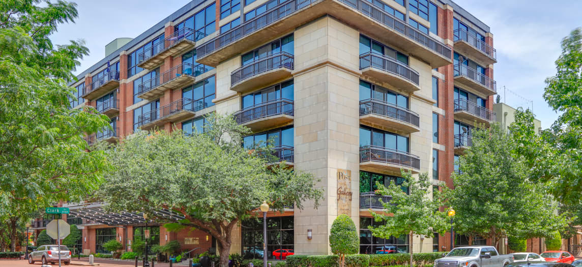 MAA Gallery Luxury Apartments for Rent in Uptown Dallas, TX MAA
