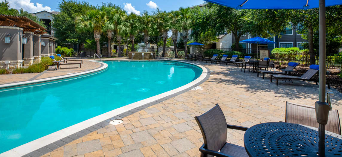 MAA Westover Hills Luxury Apartments in San Antonio MAA