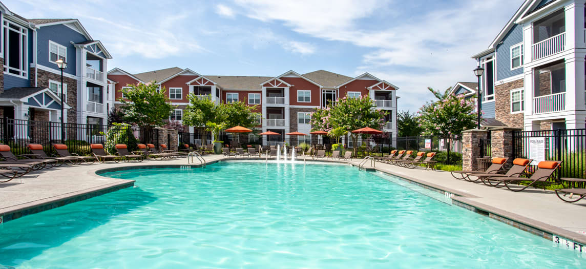 Station Square at Cosner's Corner Luxury Apartments in Fredericksburg
