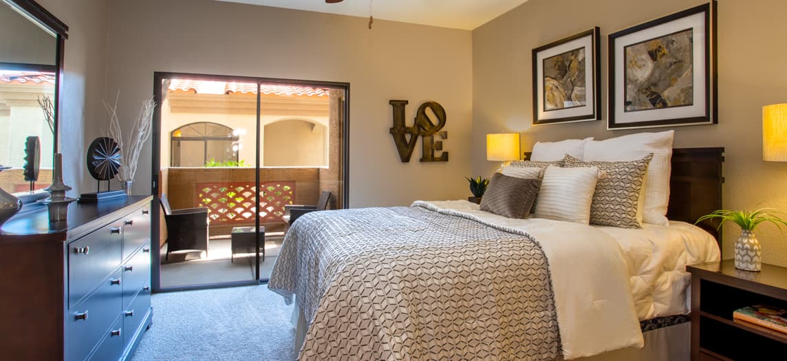 Bedroom at Colonial Grand at Scottsdale luxury apartment homes in Scottsdale, AZ