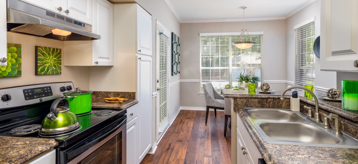 Model Kitchen at MAA Hammocks luxury apartment homes in Savannah, GA