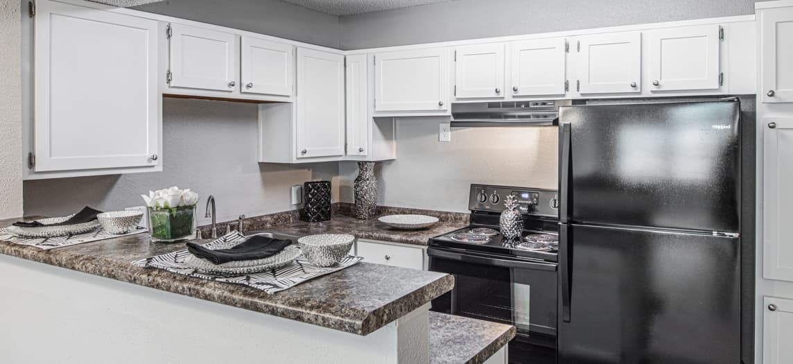 Model Kitchen at MAA Huntington luxury apartment homes in Savannah, GA