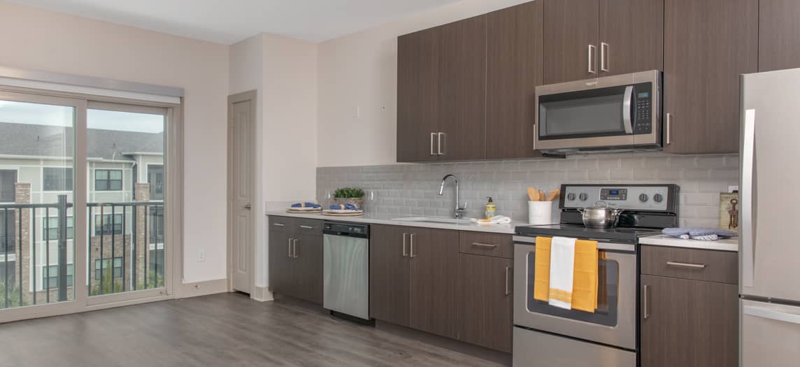 Model Kitchen2 at MAA 1201 Midtown luxury apartment homes in Mt. Pleasant, SC