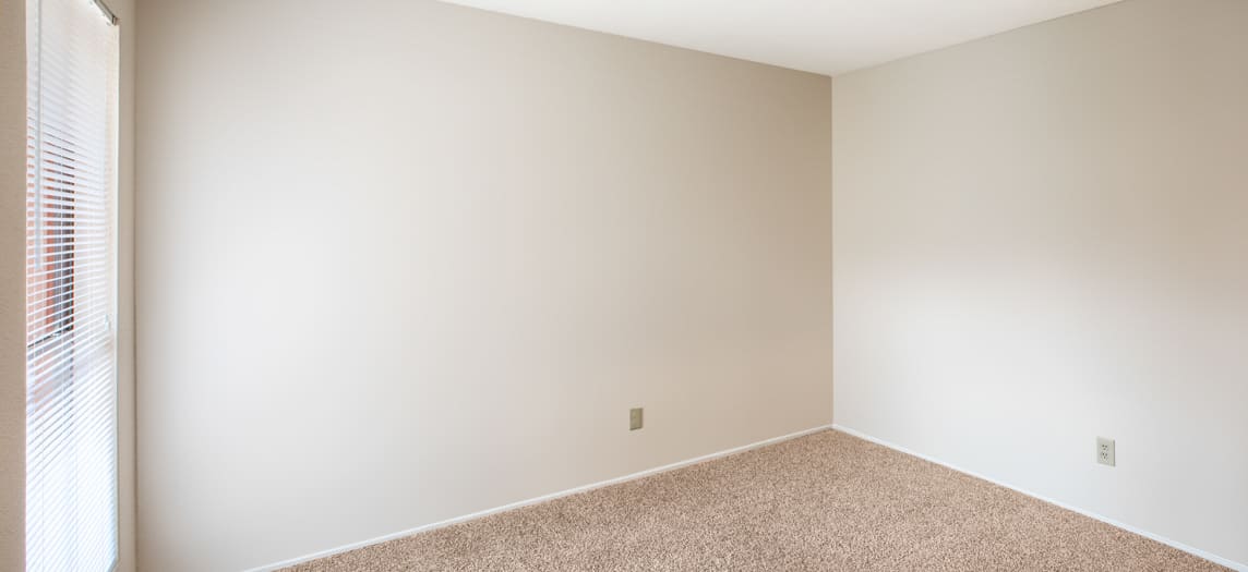 Bedroom to MAA Cypresswood luxury apartment homes in Houston, TX