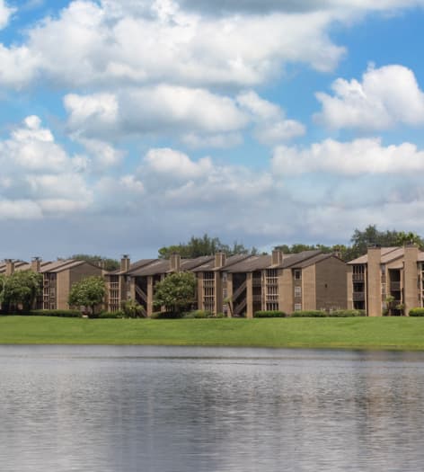 Lake Views at Lakeside Apartments luxury apartment homes in Jacksonville, FL