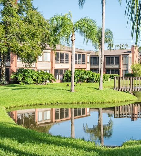 Exterior Lake 2 at Belmere luxury apartment homes in Tampa, FL