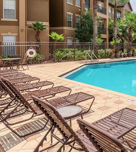 Pool at Village Oaks luxury apartment homes in Tampa, FL