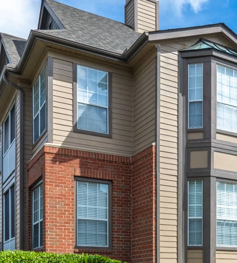 Exterior at MAA Hammocks luxury apartment homes in Savannah, GA