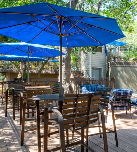 Patio area at MAA Barton Skyway luxury apartment homes in Austin, TX