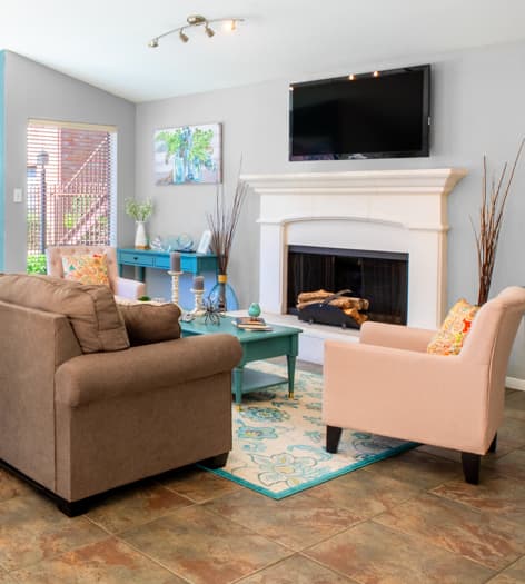 Leasing Office at Green Tree Place luxury apartment homes in Houston, TX