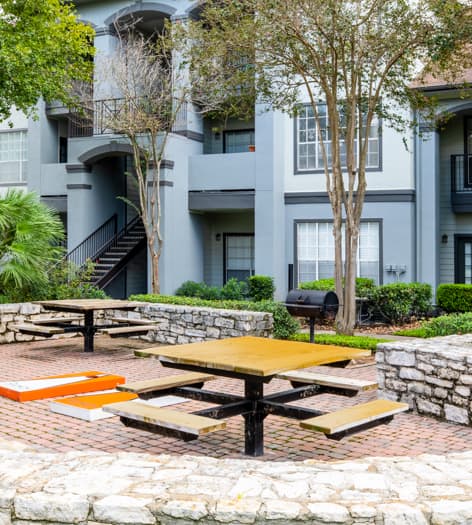 Outdoor grill area at MAA Ranchstone luxury apartment homes in Houston, TX