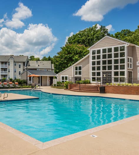 Pool at Colonial Village at Chase Gayton luxury apartment homes in Richmond, VA