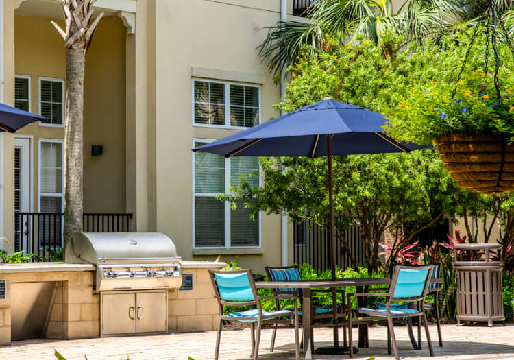 Grilling Area at MAA SoHo Square luxury apartment homes in Tampa, FL