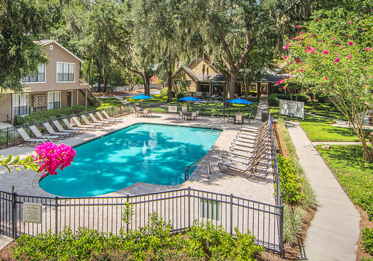 Pool at Colonial Village at Huntington luxury apartment homes in Savannah, GA