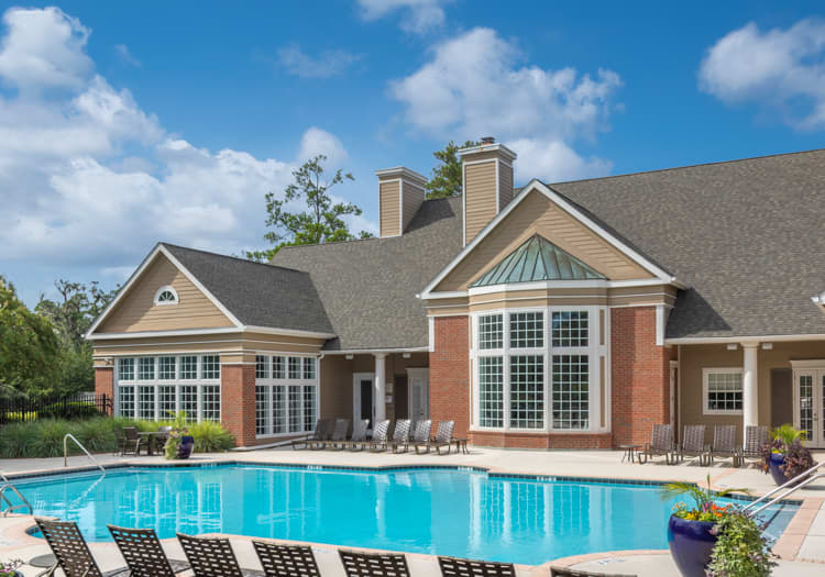 Pool at MAA Hammocks luxury apartment homes in Savannah, GA