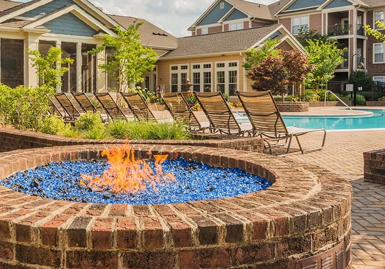 Firepit at Colonial Grand at Huntersville luxury apartment homes in Charlotte, NC