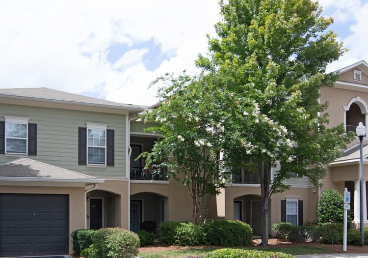 Apartments Exterior at Colonial Grand at Mallard Creek luxury apartment homes in Charlotte, NC