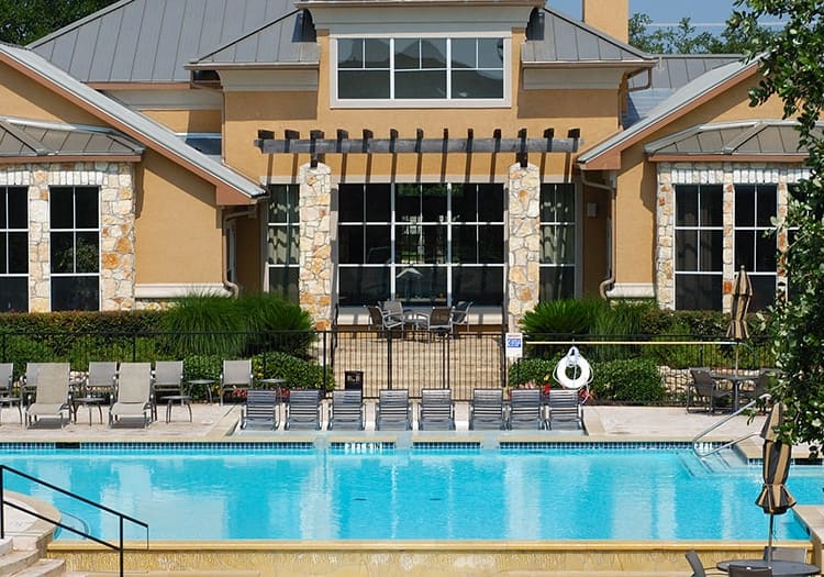 Pool and Clubhouse at MAA Brushy Creek luxury apartment homes in Cedar Park, TX