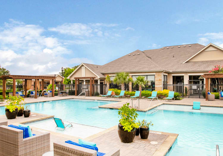 Pool at MAA Hebron luxury apartment homes in Dallas, TX