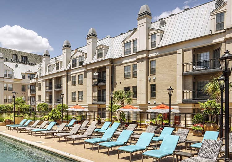 Pool 2 at MAA Meridian luxury apartment homes in Dallas, TX